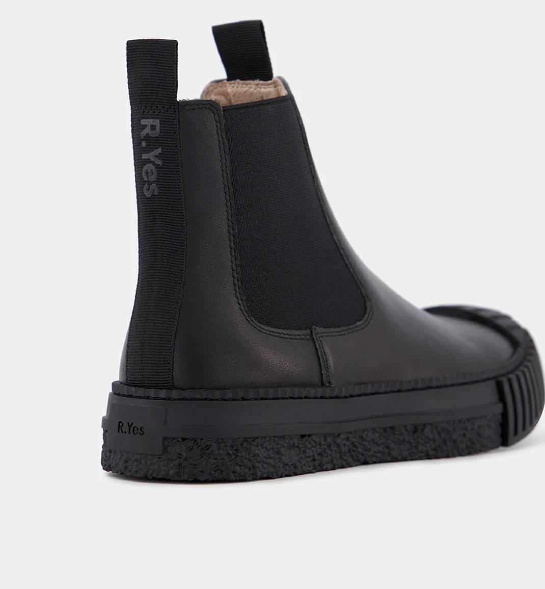 Barbar - Chelsea Boots in Black Leather / Black Outsole