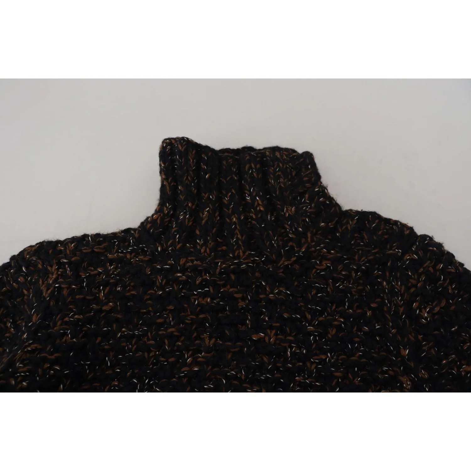 Dolce & Gabbana Elegant Turtleneck Sweater in Luxurious Wool Blend